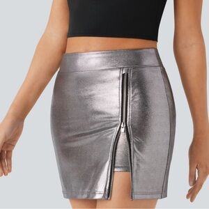 HALARA Shimmering Silver Mini Skort